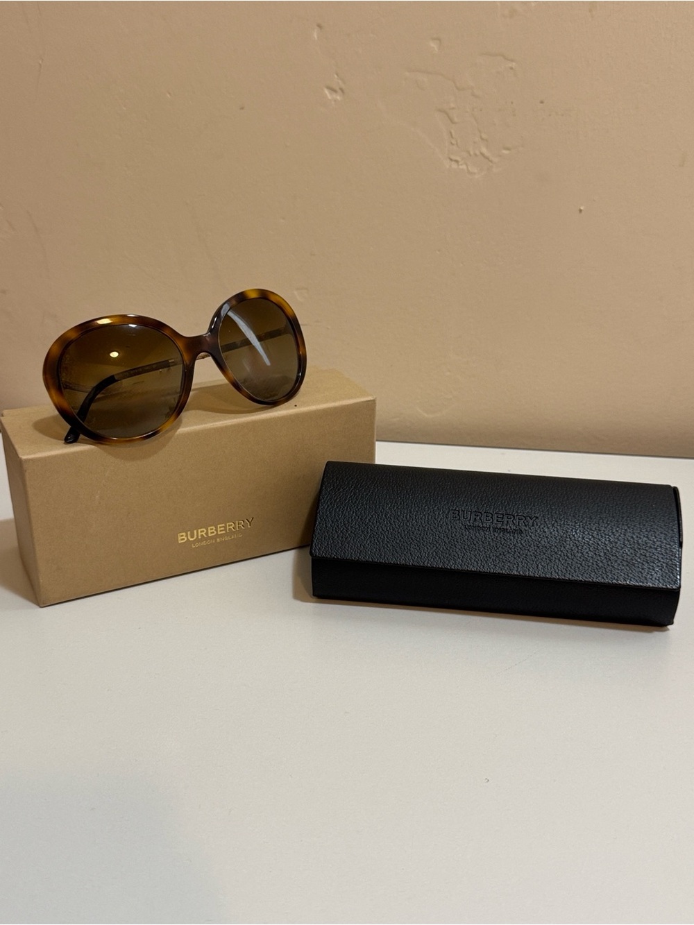 Burberry Tortoiseshell Polarized Sunglasses with Brown Lenses